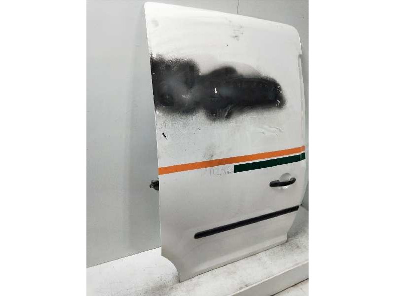 Recambio de puerta lateral corredera derecha para volkswagen caddy ka/kb (2k) 1.9 tdi referencia OEM IAM   CIEGA