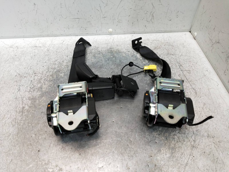 Recambio de juego cinturones trasero para jaguar f-pace referencia OEM IAM   5P Recambio de juego cinturones trasero para jaguar f-pace referencia OEM IAM   5P