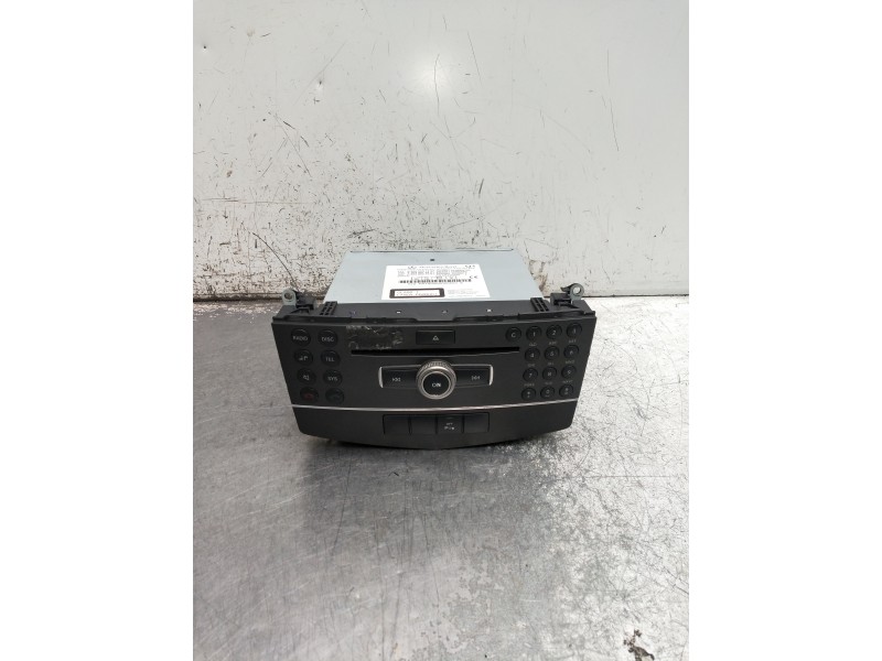 Recambio de sistema audio / radio cd para mercedes clase c (w204) berlina referencia OEM IAM A2049007202 A2049015401 