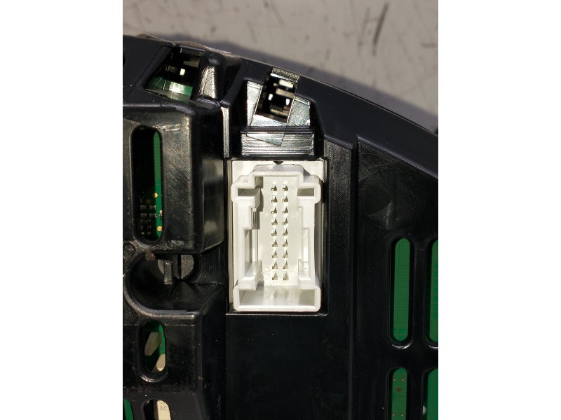 Recambio de cuadro instrumentos para mercedes clase c (w204) berlina referencia OEM IAM A2049006900  