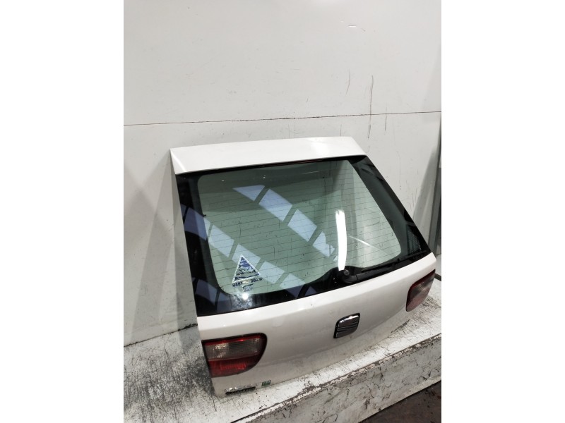 Recambio de porton trasero para seat leon (1m1) referencia OEM IAM   5P