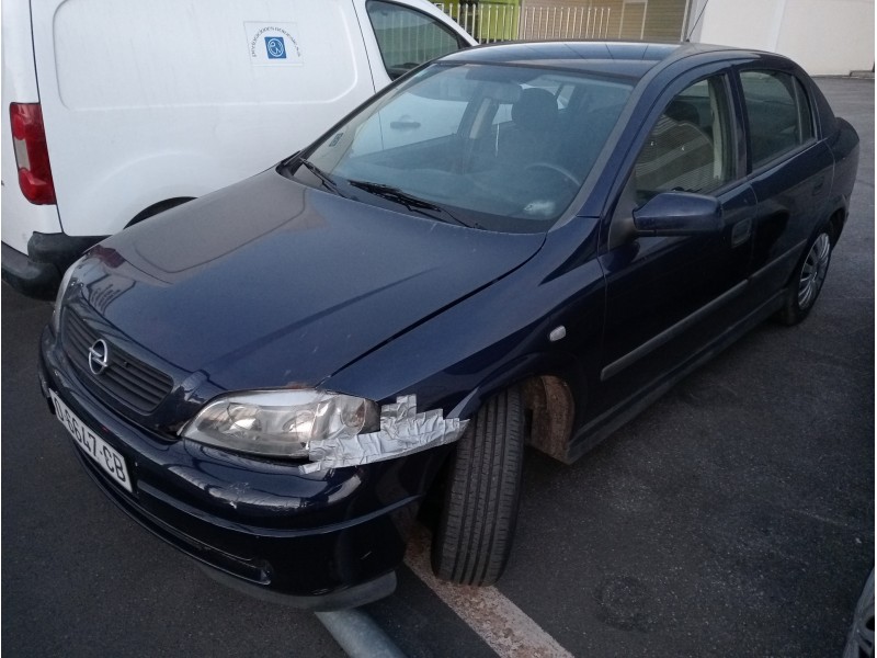 opel astra g berlina del año 1998