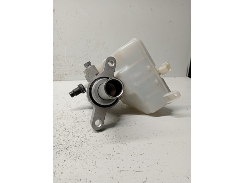 Recambio de bomba freno para jaguar f-pace referencia OEM IAM 03350885651 03350885641  Recambio de bomba freno para jaguar f-pace referencia OEM IAM 03350885651 03350885641