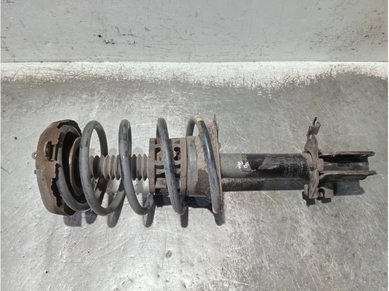 Recambio de amortiguador delantero izquierdo para renault megane i fase 2 berlina (ba0) referencia OEM IAM 7700840264C 030410007