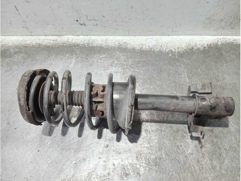Recambio de amortiguador delantero izquierdo para renault megane i fase 2 berlina (ba0) referencia OEM IAM 7700840264C 030410007