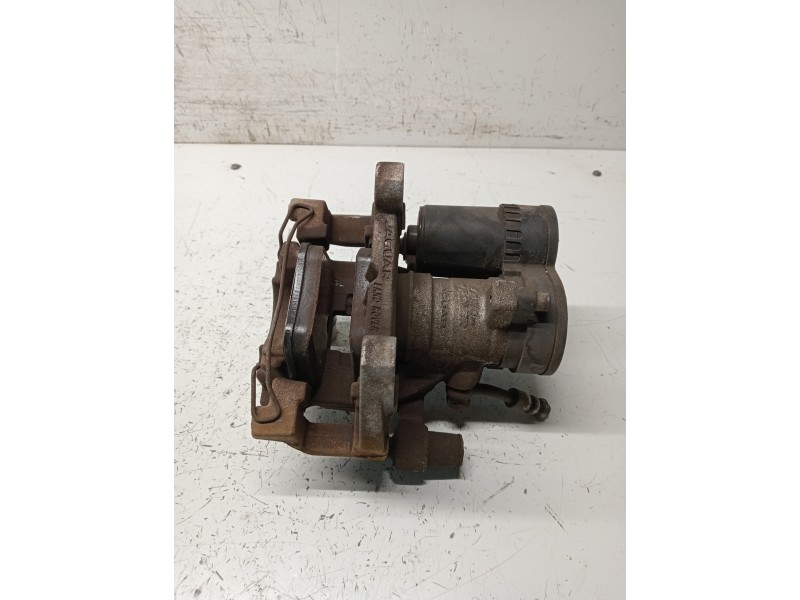 Recambio de pinza freno trasera derecha para jaguar f-pace referencia OEM IAM GX732K327BF   Recambio de pinza freno trasera derecha para jaguar f-pace referencia OEM IAM GX732K327BF