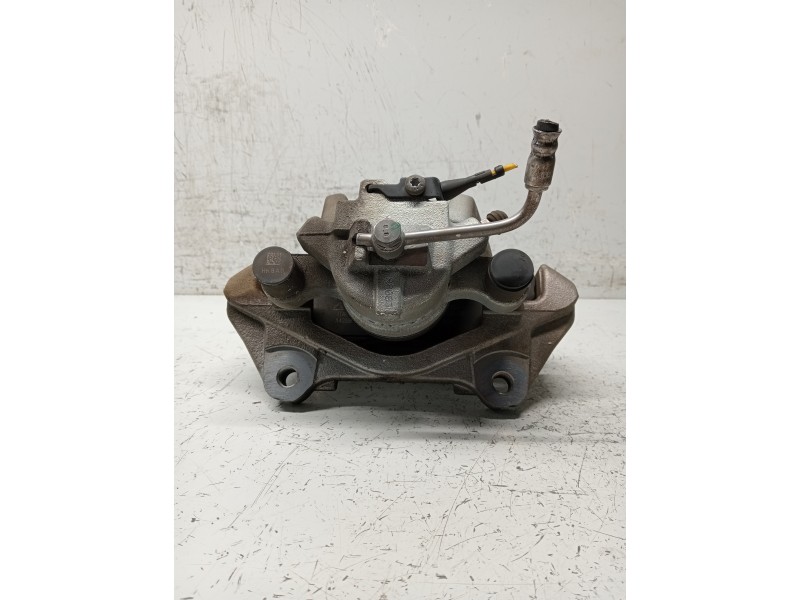 Recambio de pinza freno delantera izquierda para jaguar f-pace referencia OEM IAM    Recambio de pinza freno delantera izquierda para jaguar f-pace referencia OEM IAM