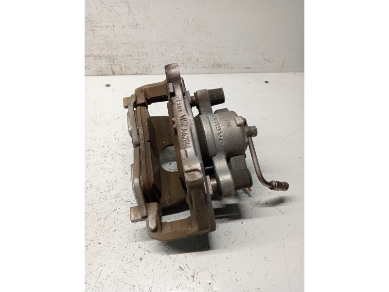 Recambio de pinza freno delantera izquierda para jaguar f-pace referencia OEM IAM    Recambio de pinza freno delantera izquierda para jaguar f-pace referencia OEM IAM