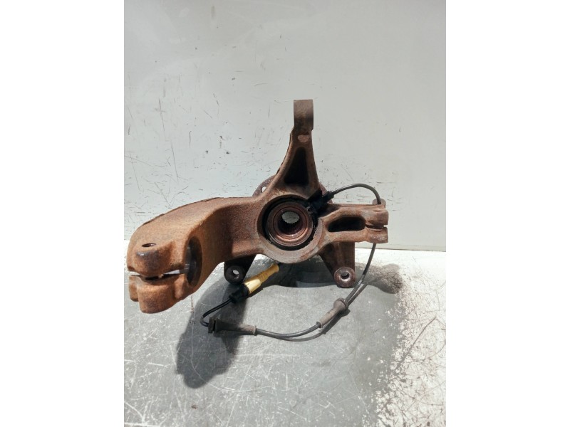 Recambio de mangueta delantera derecha para renault megane ii berlina 5p referencia OEM IAM   