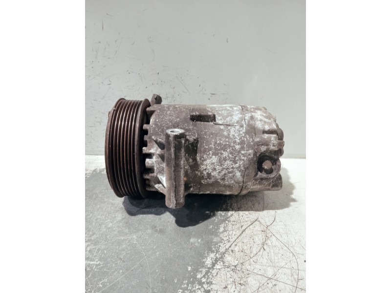 Recambio de compresor aire acondicionado para renault megane ii berlina 5p referencia OEM IAM 8200309193 01140018 