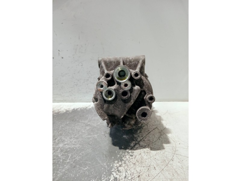 Recambio de compresor aire acondicionado para renault megane ii berlina 5p referencia OEM IAM 8200309193 01140018 