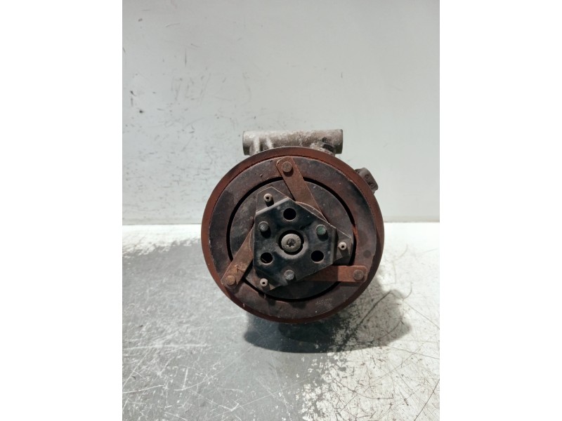 Recambio de compresor aire acondicionado para renault megane ii berlina 5p referencia OEM IAM 8200309193 01140018 