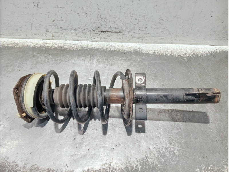 Recambio de amortiguador delantero derecho para renault megane ii berlina 5p referencia OEM IAM 8200335189 03061000656 