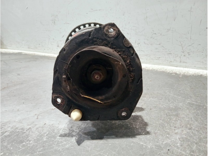 Recambio de amortiguador delantero derecho para renault megane ii berlina 5p referencia OEM IAM 8200335189 03061000656 