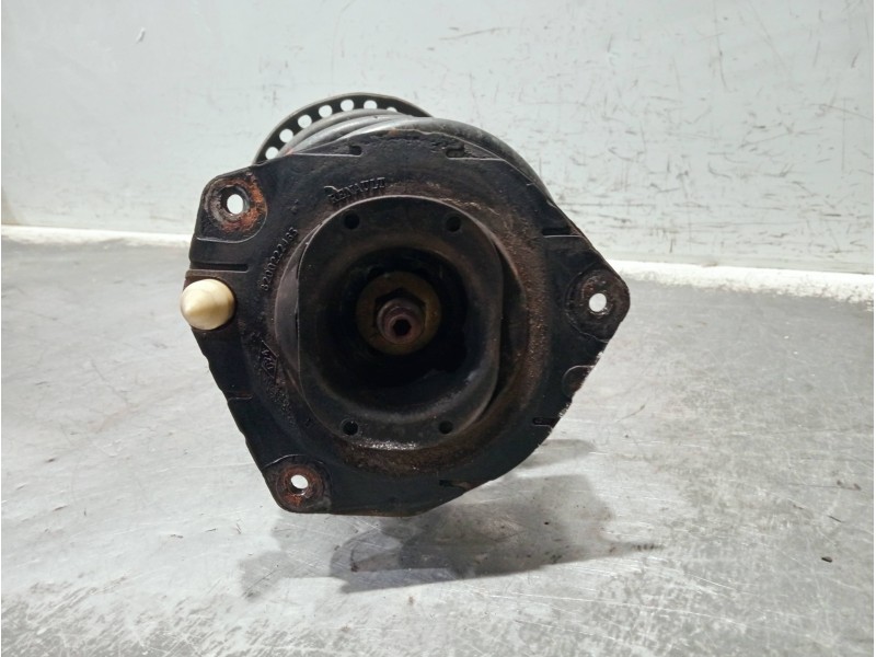 Recambio de amortiguador delantero izquierdo para renault megane ii berlina 5p referencia OEM IAM 8200335189 03061000656 