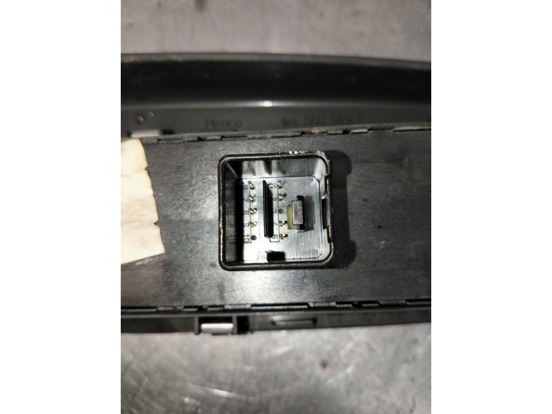 Recambio de mando elevalunas delantero izquierdo para volkswagen golf vi variant (aj5) advance referencia OEM IAM 1K4868049C  5P