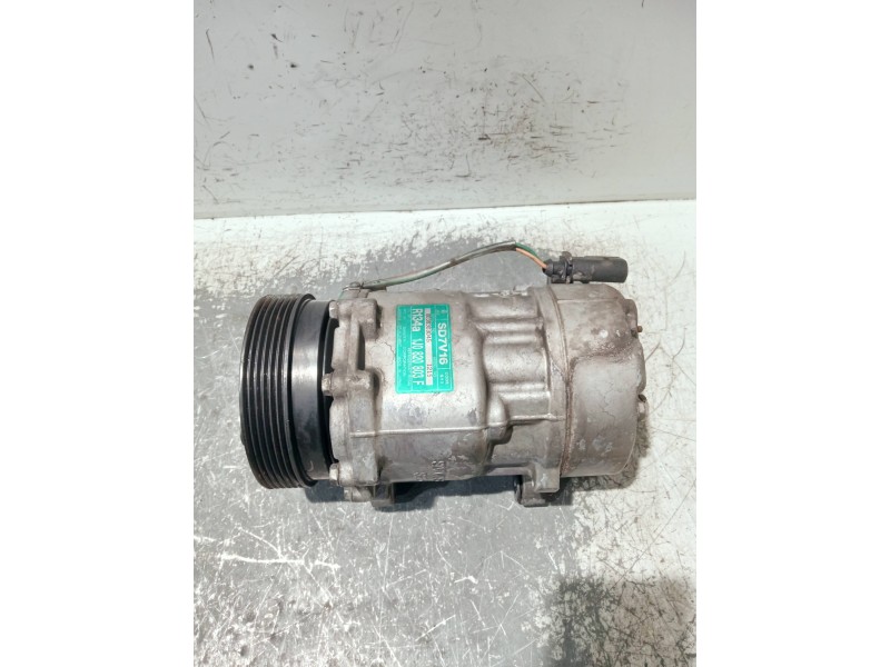 Recambio de compresor aire acondicionado para seat leon (1m1) referencia OEM IAM 1J0820803F  