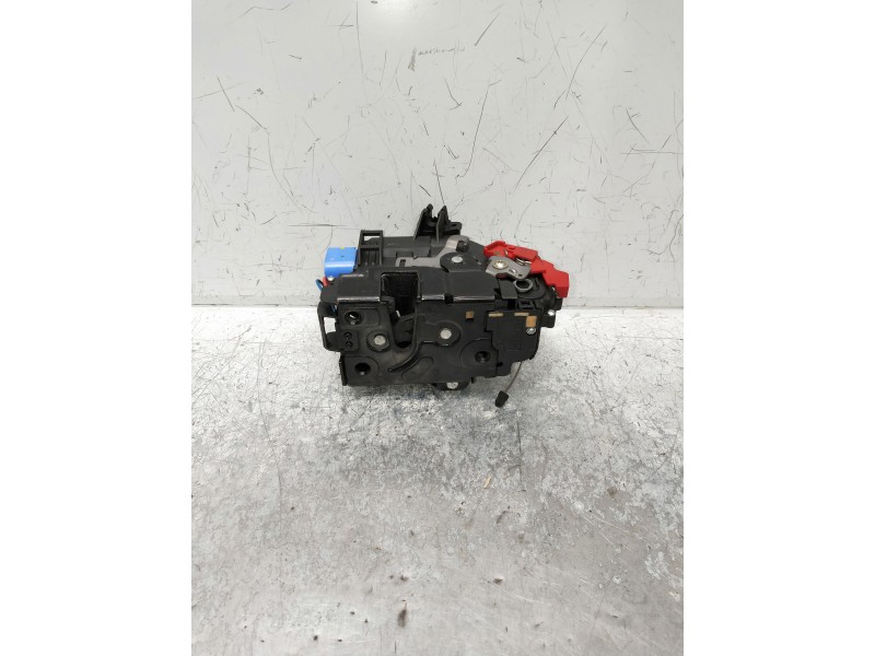 Recambio de motor cierre centralizado delantero derecho para volkswagen golf vi variant (aj5) advance referencia OEM IAM 3D18370