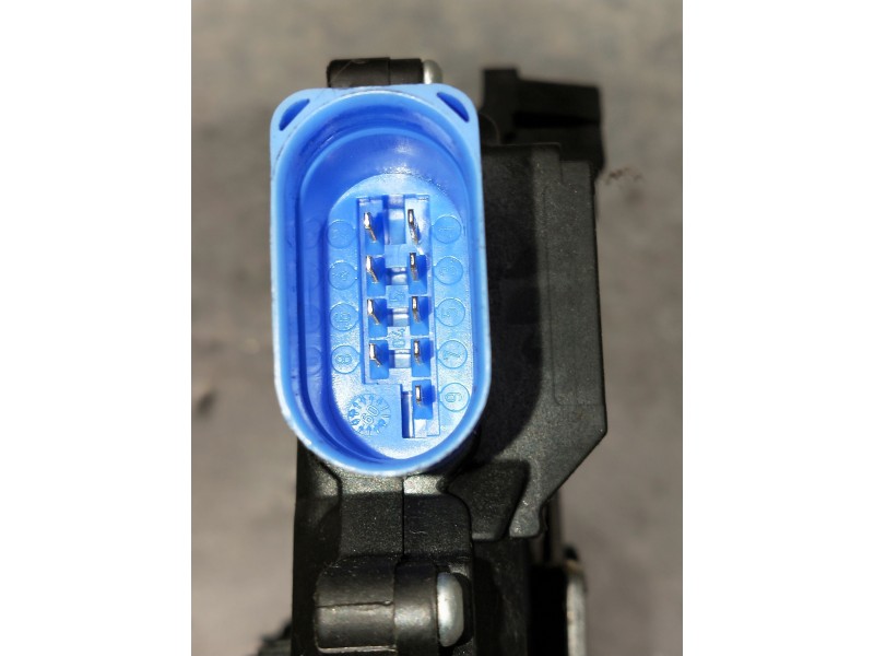 Recambio de motor cierre centralizado delantero derecho para volkswagen golf vi variant (aj5) advance referencia OEM IAM 3D18370