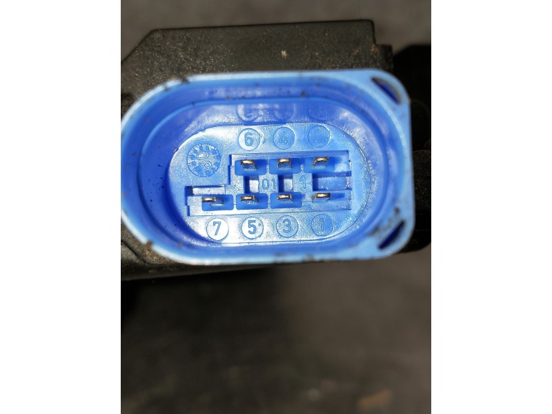 Recambio de motor cierre centralizado trasero izquierdo para volkswagen golf vi variant (aj5) advance referencia OEM IAM 7L08390