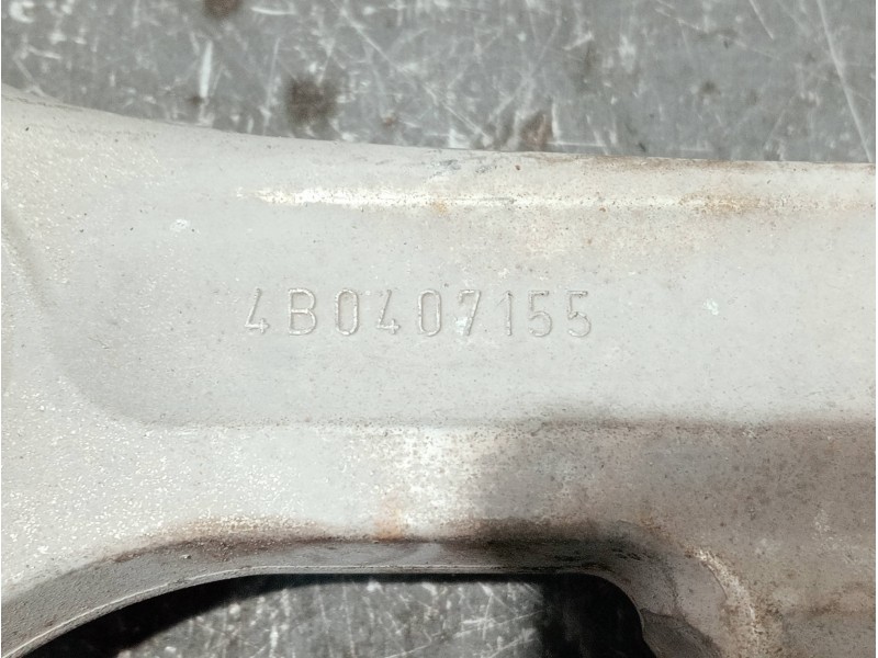 Recambio de brazo suspension inferior delantero izquierdo para volkswagen passat berlina (3b3) referencia OEM IAM 4B0407155  