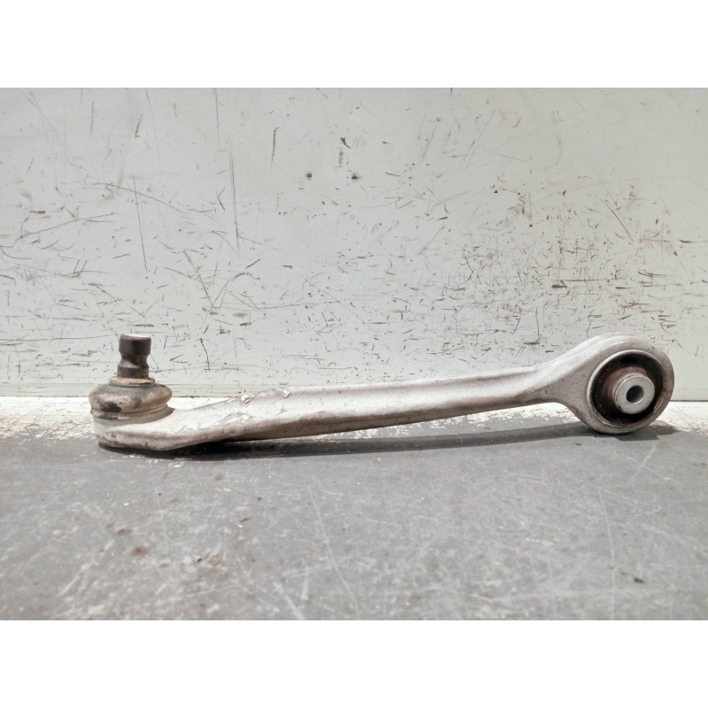 Recambio de brazo suspension superior delantero izquierdo para volkswagen passat berlina (3b3) referencia OEM IAM   