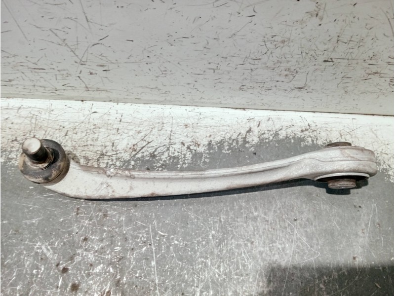 Recambio de brazo suspension superior delantero izquierdo para volkswagen passat berlina (3b3) referencia OEM IAM   