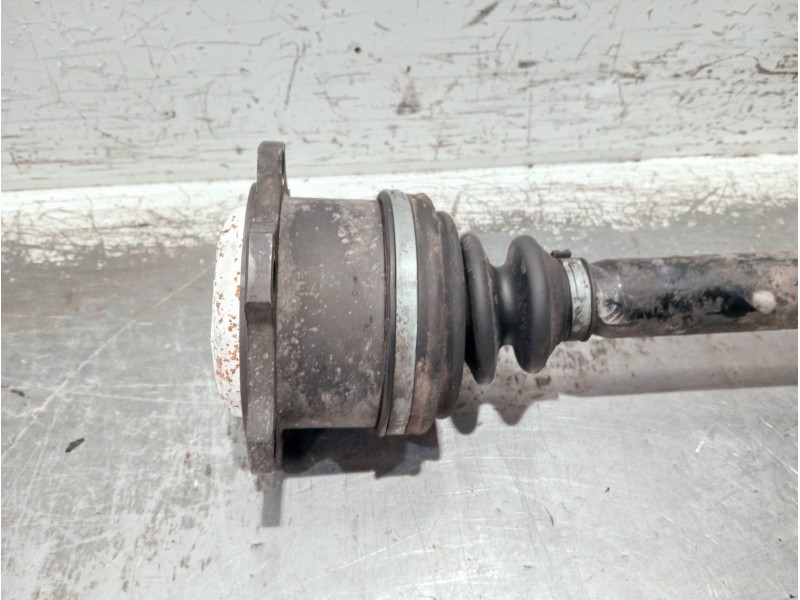 Recambio de transmision delantera derecha para volkswagen passat berlina (3b3) referencia OEM IAM 3B0407272  