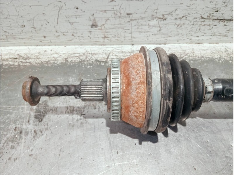 Recambio de transmision delantera izquierda para volkswagen passat berlina (3b3) referencia OEM IAM   