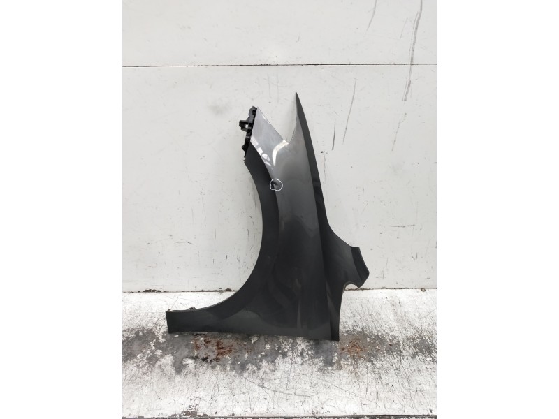 Recambio de aleta delantera izquierda para volkswagen touran (5t1) referencia OEM IAM   