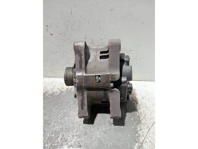 Recambio de alternador para peugeot 206 berlina referencia OEM IAM H543521R 200092 TG9B043