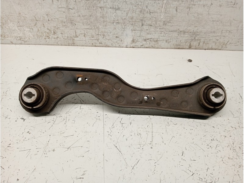 Recambio de brazo suspension superior trasero derecho para jaguar f-pace referencia OEM IAM HK835500AC   Recambio de brazo suspension superior trasero derecho para jaguar f-pace referencia OEM IAM HK835500AC