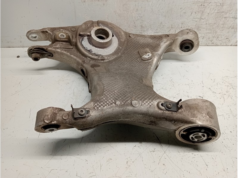 Recambio de brazo suspension inferior trasero derecho para jaguar f-pace referencia OEM IAM HK835B530AE   Recambio de brazo suspension inferior trasero derecho para jaguar f-pace referencia OEM IAM HK835B530AE