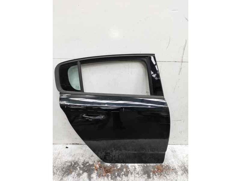 Recambio de puerta trasera derecha para peugeot 308 referencia OEM IAM   