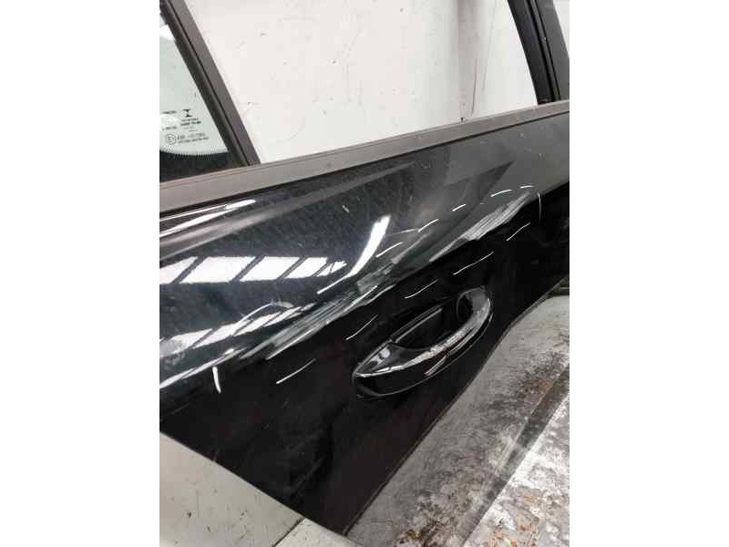 Recambio de puerta trasera derecha para peugeot 308 referencia OEM IAM   