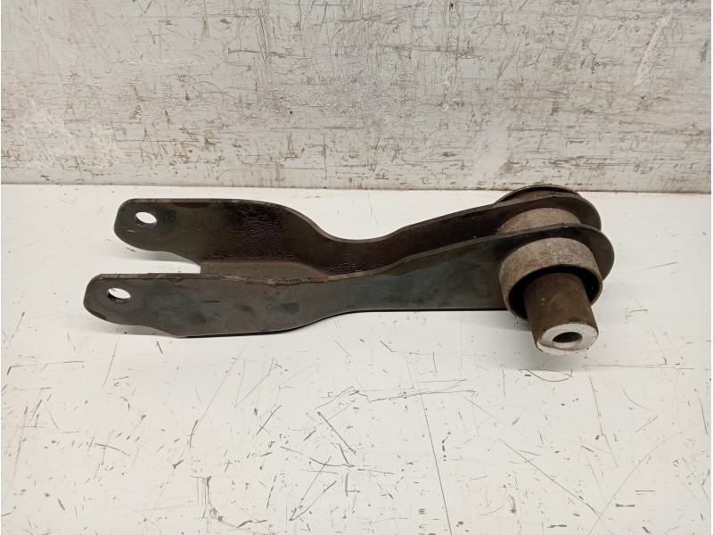 Recambio de brazo suspension inferior trasero derecho para jaguar f-pace referencia OEM IAM JLR1221443   Recambio de brazo suspension inferior trasero derecho para jaguar f-pace referencia OEM IAM JLR1221443