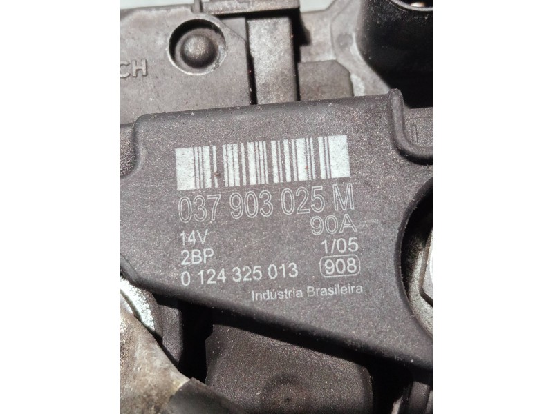 Recambio de alternador para volkswagen polo (9n3) referencia OEM IAM 037903025M 0124325013 