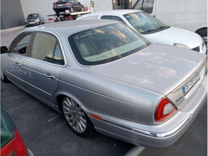jaguar xj del año 2003
