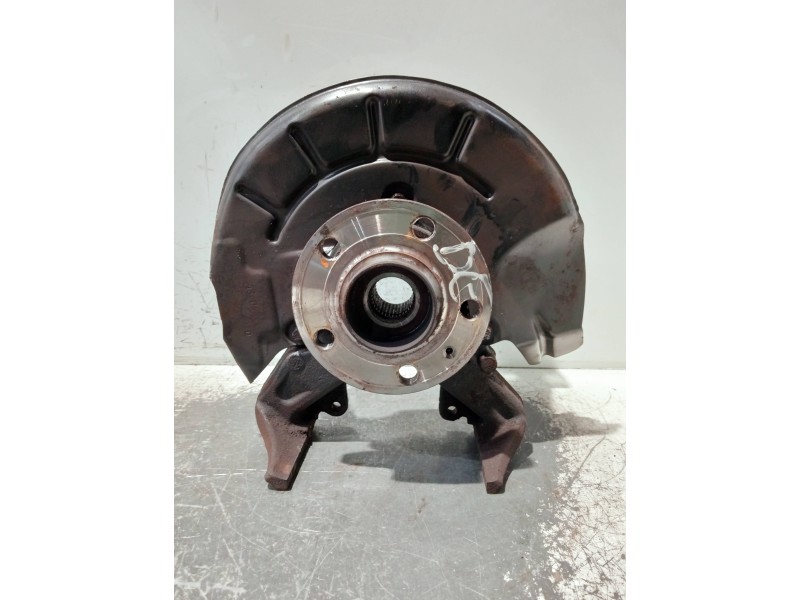 Recambio de mangueta delantera derecha para volkswagen polo (9n3) referencia OEM IAM 6Q0256AC  