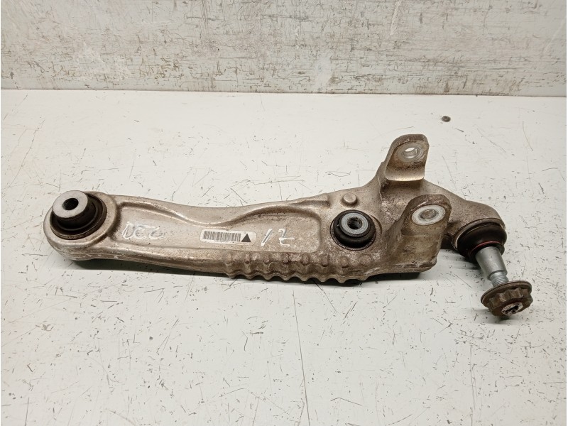 Recambio de brazo suspension inferior delantero derecho para jaguar f-pace referencia OEM IAM HK833C255 HK833C255BA 
