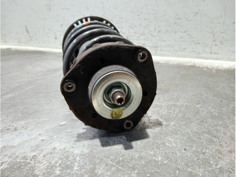 Recambio de amortiguador delantero derecho para volkswagen polo (9n3) referencia OEM IAM 6Q0413031CD  