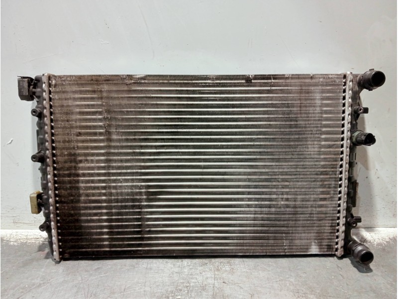Recambio de radiador agua para volkswagen polo (9n3) referencia OEM IAM 6Q0121253Q 151190070F01 