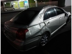 toyota avensis berlina (t25) del año 2003 2