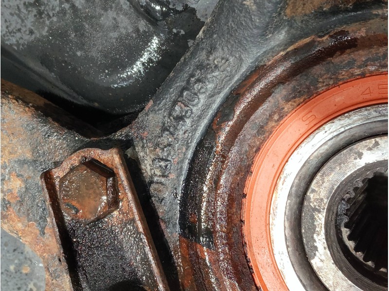 Recambio de mangueta trasera derecha para mercedes clase c (w201) berlina referencia OEM IAM 2013574305  