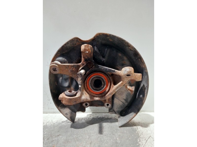 Recambio de mangueta trasera derecha para mercedes clase c (w201) berlina referencia OEM IAM 2013574305  