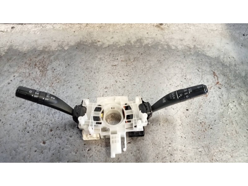 Recambio de mando luces para subaru forester s12 xs classic referencia OEM IAM 83111FG15  