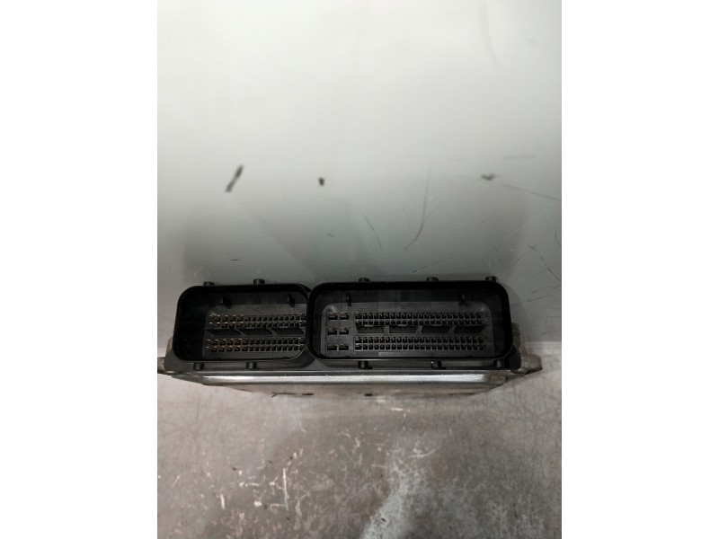 Recambio de centralita motor uce para audi a3 (8p) 1.9 tdi referencia OEM IAM 0281011383  