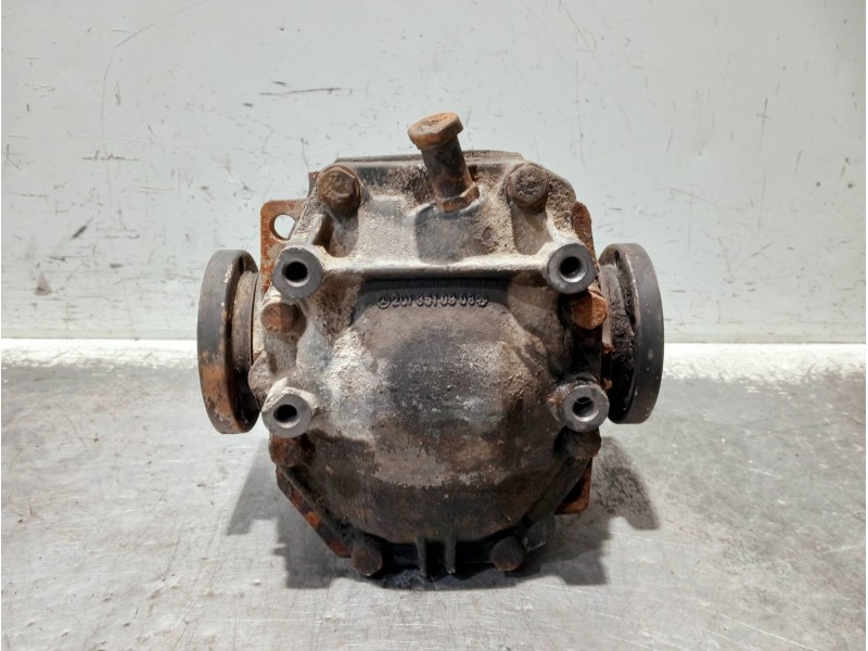 Recambio de diferencial trasero para mercedes clase c (w201) berlina referencia OEM IAM 2013511001 2013510908 