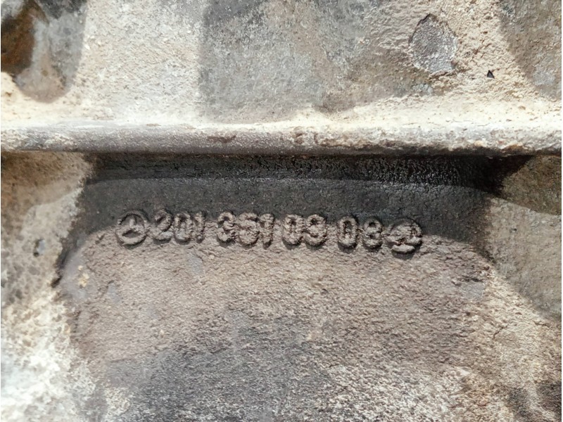 Recambio de diferencial trasero para mercedes clase c (w201) berlina referencia OEM IAM 2013511001 2013510908 