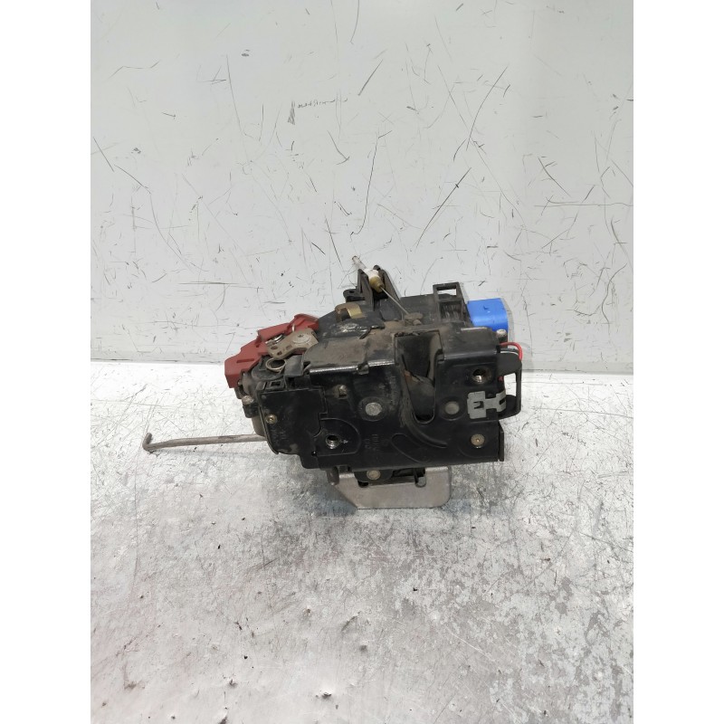 Recambio de motor cierre centralizado delantero izquierdo para audi a3 (8p) 1.9 tdi referencia OEM IAM 4E1837015  